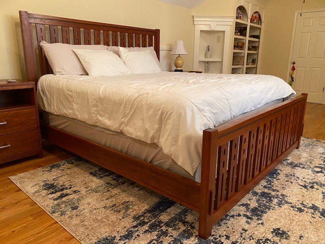 Saratoga Bed Left